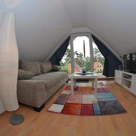 Ferienhaus Mueritzzauber / 1 Zimmer Dachgeschoss-Appartement Röbel Buitenkant foto